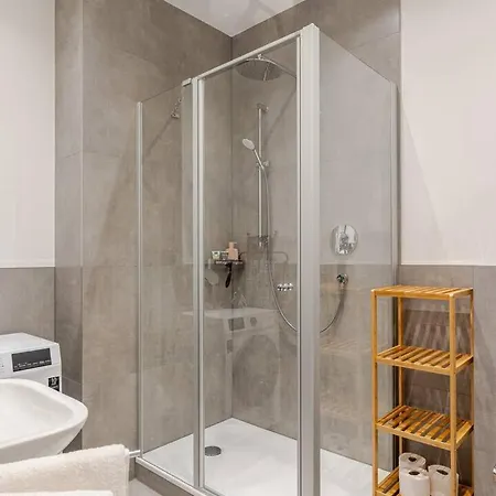 Apartament Loreley Am Rhein, Moderne & Vollausgestatte 40qm, Kueche, Netflix, Wm Koblencja