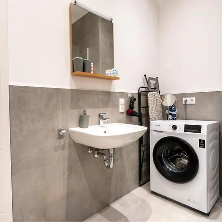 Loreley Am Rhein, Moderne & Vollausgestatte 40qm, Kueche, Netflix, Wm Apartment *
